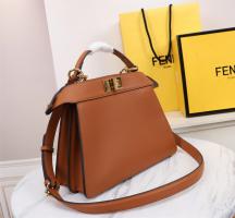 Fendi Leather Handbag Black 8437