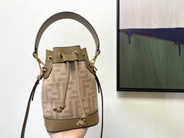 Fendi Handbag FE-8BL099-00XBH-F0DHY-MOG-PAN-MULT-ORO