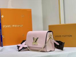 Louis Vuitton mahina leather handbag M95546