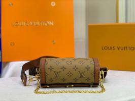 Louis Vuitton Monogram Pochette Accessoires M51980