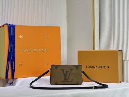 Louis Vuitton Monogram Miroir Lockit Vertical Gold Vinyl Handbag M40104