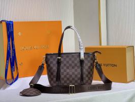 Louis Vuitton handbag M95848 coffee