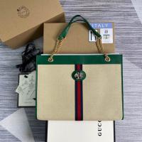 Gucci Pelham Medium Shoulder Bag 137621 silver