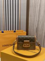 Louis Vuitton Epi Leather Pont-Neuf GM m59042