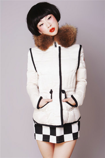 White Moncler Womens Coats Cheap Fur collar Short 015