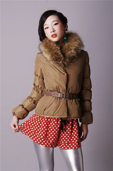 Cheap 2013 Hot Sales Moncler Womens Coats Fashionable Short Style 031
