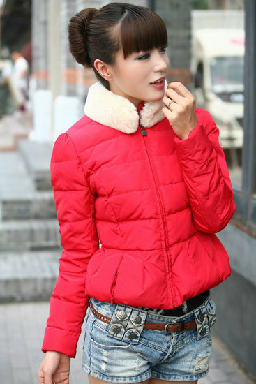 2013 Keep Warm Moncler Womens Coats Red  Fashionable Short Style 044