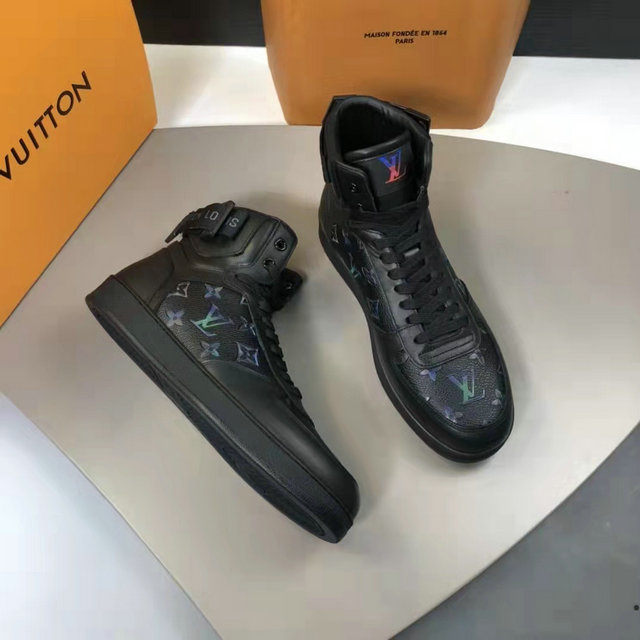 Louis Vuitton Men Shoes 2023010501