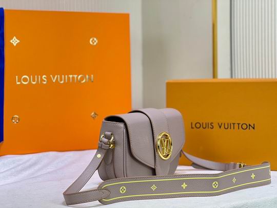 Louis Vuitton Mahina Leather black M95545 bags