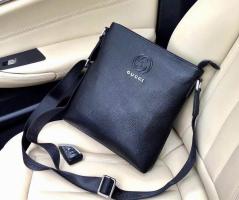 Gucci Medium Messenger Bag Black 114273