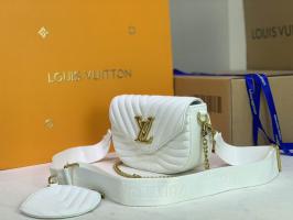 Louis Vuitton Vernis Collection M9132F