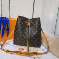 Louis Vuitton handbag black M28528